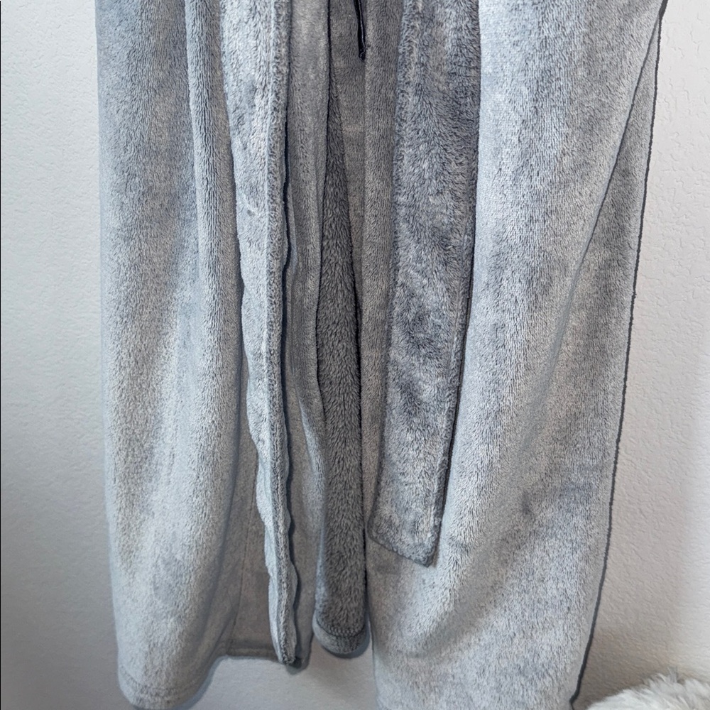 Anne Klein Soft Gray Robe Shower - Picture 5 of 16